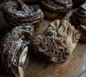 Know what would make this weekend even better? These 8-ingredient cruffins!