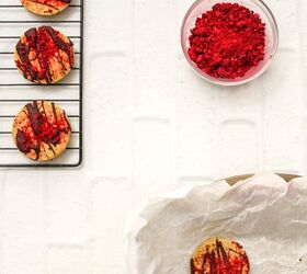 Espresso Hazelnut Shortbread With Dark Chocolate and Raspberry | Foodtalk