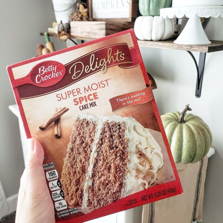 simple 2 ingredient pumpkin cake