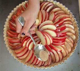 how to make an easy amaretti apple tart