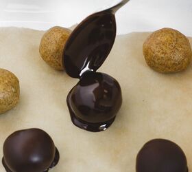 healthy dark chocolate peanut butter balls