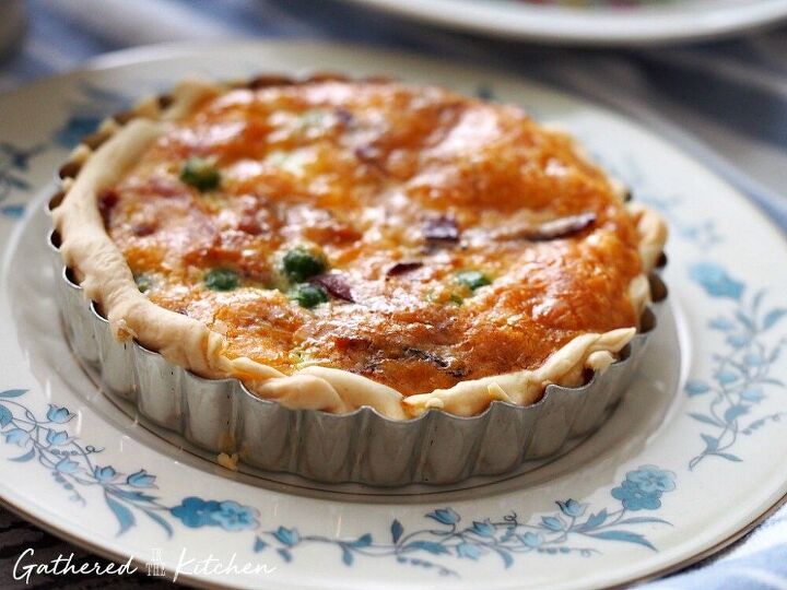 mini quiches with peas and bacon
