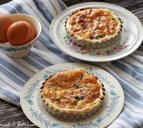 Mini Quiches With Peas and Bacon