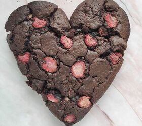 Vegan Valentine's Chocolate Cake With Strawberries