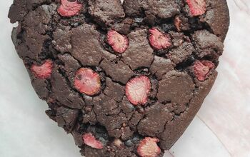 Vegan Valentine's Chocolate Cake With Strawberries