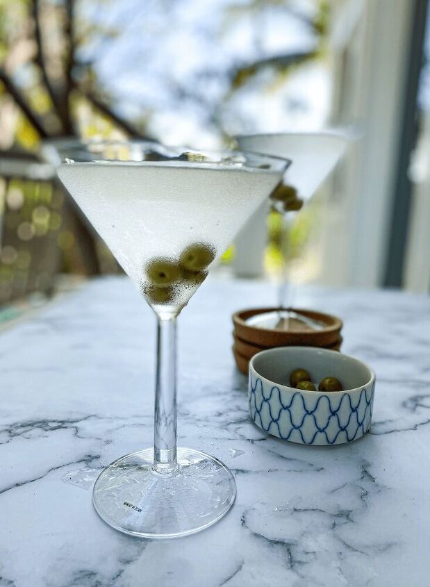 how to make a dirty martini