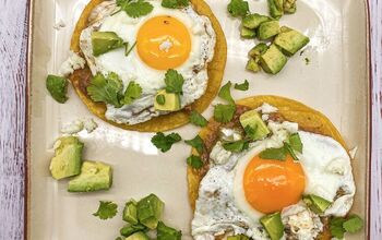 Huevos Rancheros (Fried Tortilla Topped With Sunny-side up Egg)
