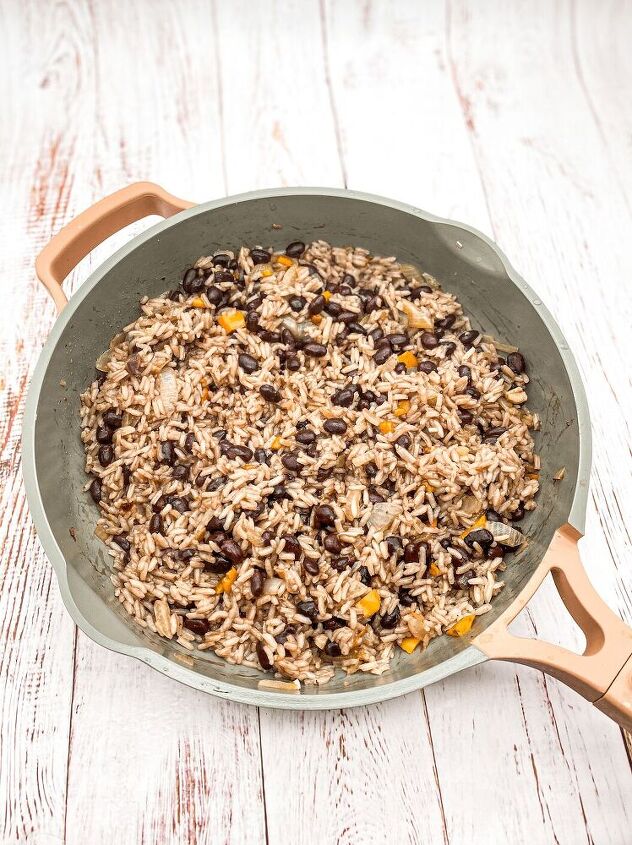 moros y cristianos black beans and rice