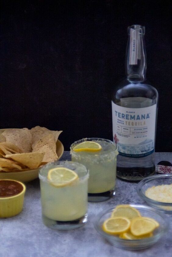 easy lemonade margarita cocktail