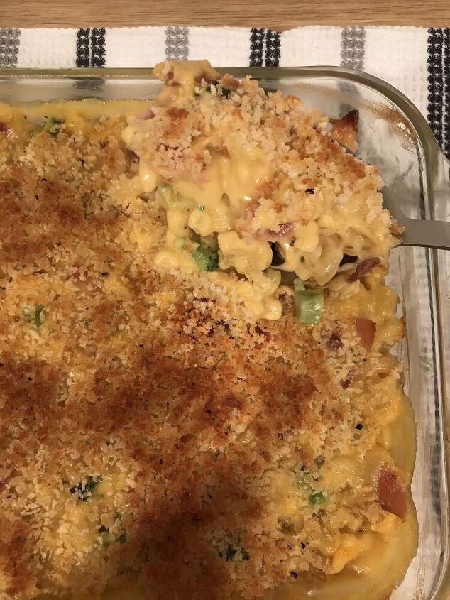 bacon broccoli mac and cheese