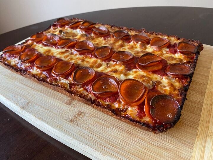 detroit style pizza