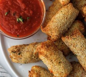 These 20-minute cheese sticks are crispy on the outside and melty on the inside