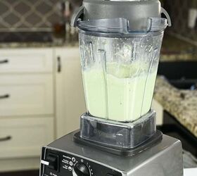 naturally green shamrock shake, Blend on high until all is combined