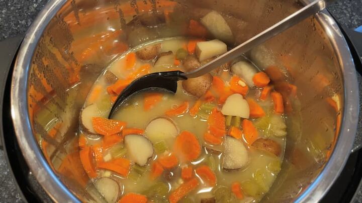 delicious cheddar potato soup