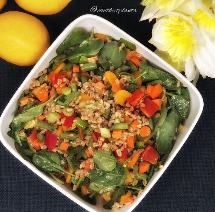 spinach and farro salad with citrus ginger dressing