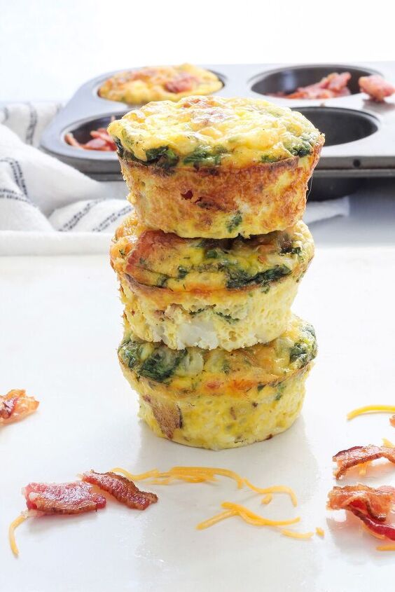 cheesy bacon egg muffins