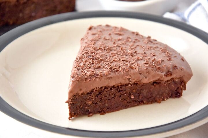 vegan brownie mousse cake
