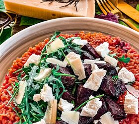 beetroot risotto with rucola and goat cheese