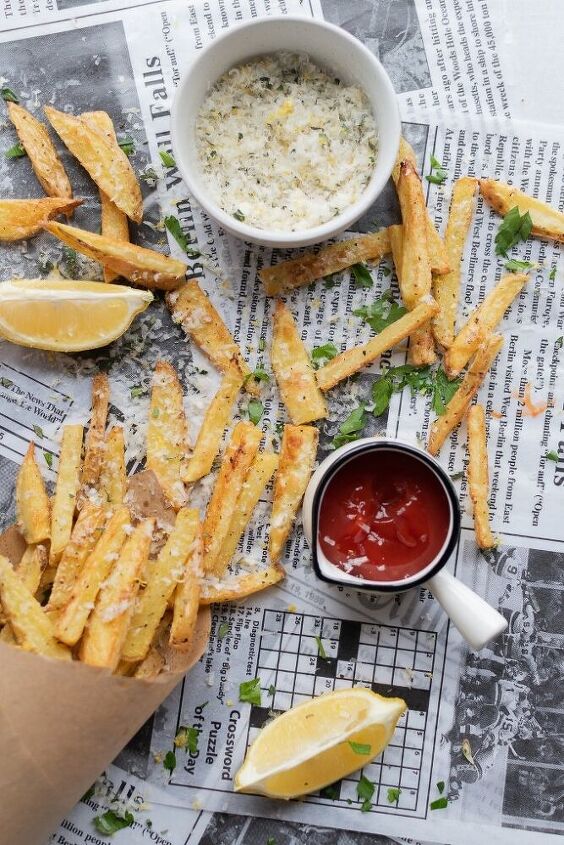 10 foods the football players are eating, Oven Baked Lemon Oregano Parmesan French Fries