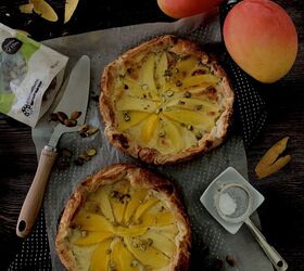 puff pastry mango galette