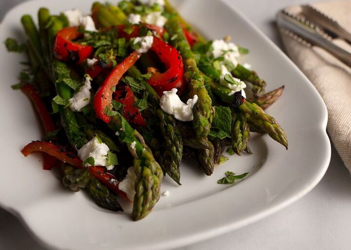 asparagus with red peppers goat cheese