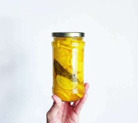 Takuan/Danmuji (Yellow-Pickled Daikon)