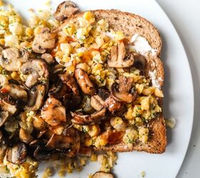 herby chickpea w mushrooms on toast