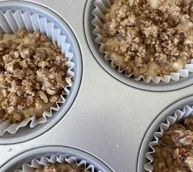 bananas foster muffins a taste of new orleans, Pecan streusel topping