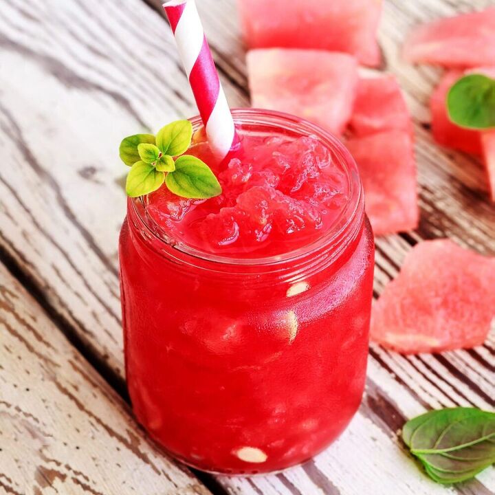 watermelon juice by pink