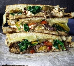 vegetable sandwich with balsamic glaze