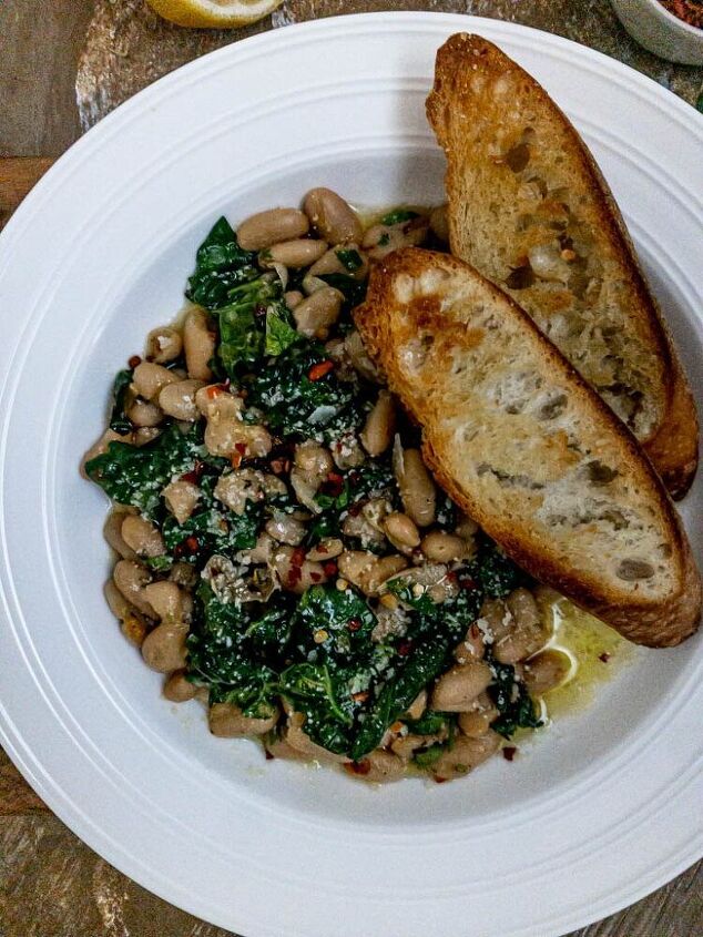 quick braised cannellini beans and kale, Quick braised Cannellini Beans and kale