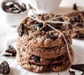 chewy oreo chocolate chip cookies