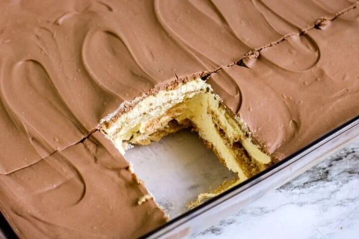 chocolate eclair cake