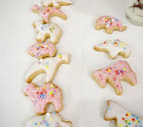 frosted animal cookies