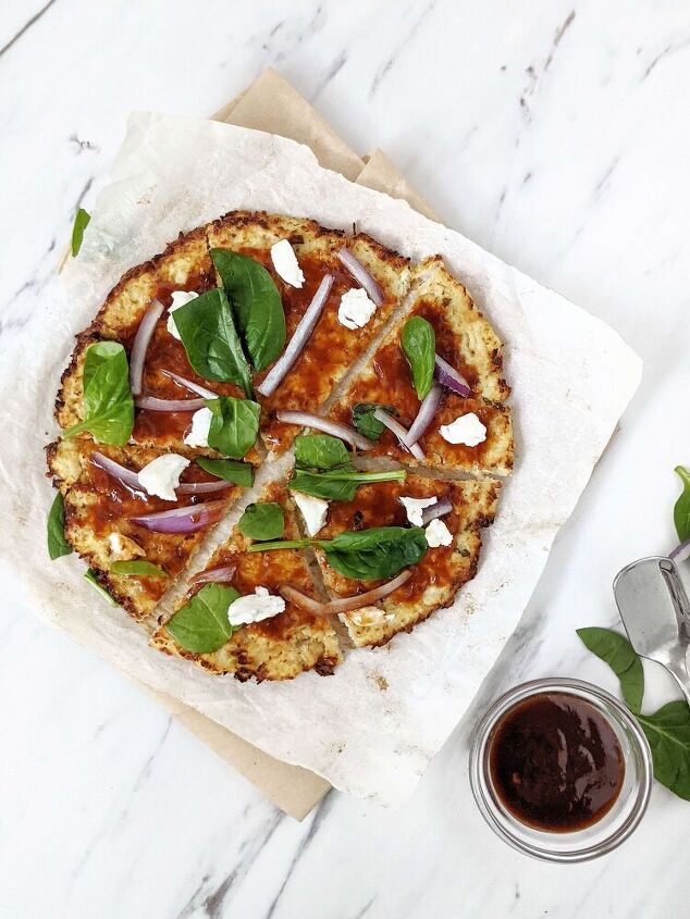 hidden cauliflower chicken crust pizza low carb gluten free