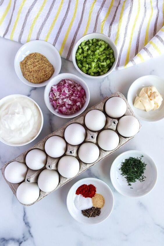 healthy egg salad made with greek yoghurt
