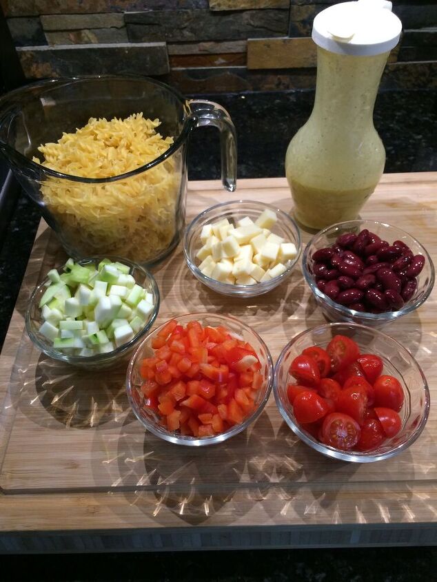quick and easy pasta salad recipe for a crowd