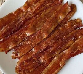 https://cdn-fastly.foodtalkdaily.com/media/2021/04/18/6555938/maple-candied-bacon-recipe.jpg