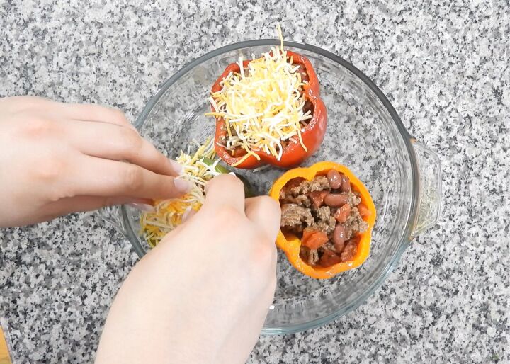 s 3 delicious and filling low carb meals, Taco Stuffed Bell Peppers