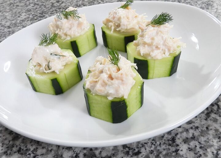 s 3 delicious and filling low carb meals, Greek Chicken Salad Cucumber Bites