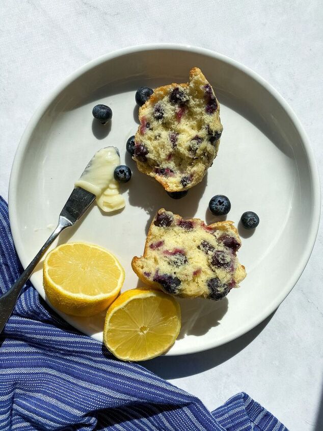 simple blueberry muffins