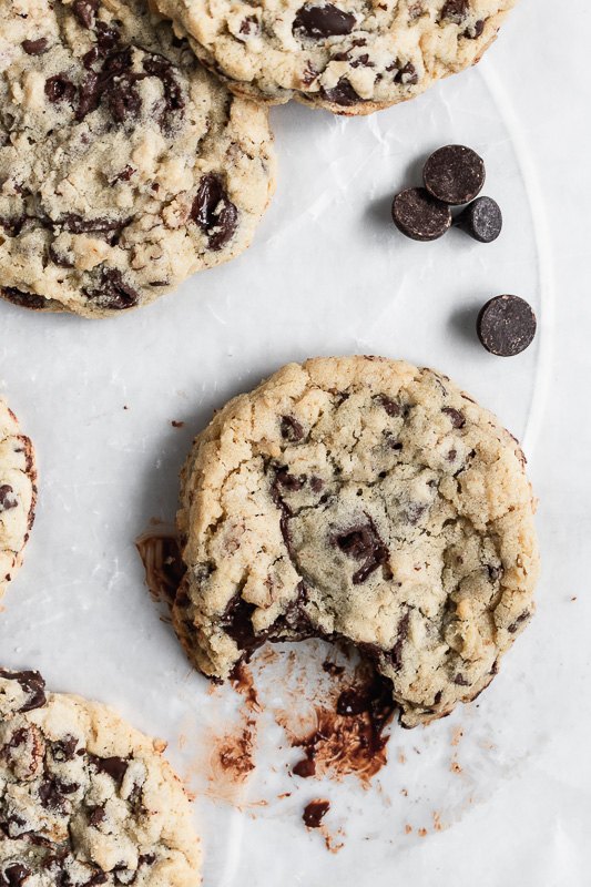 giant chocolate chip cookies