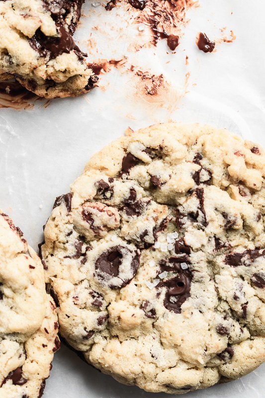giant chocolate chip cookies