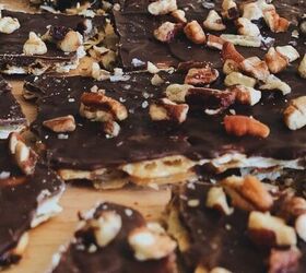 Toffee Chocolate Matzah Bark | Foodtalk