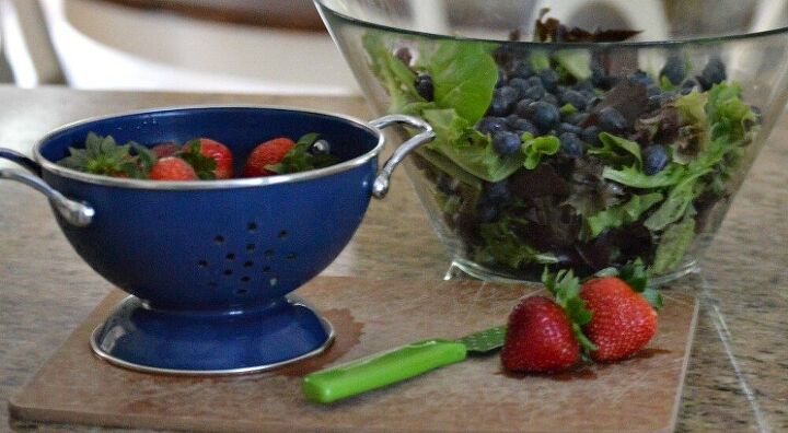 red white and blue summer salad