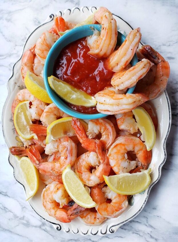 amazing and easy shrimp cocktail with homemade sauce