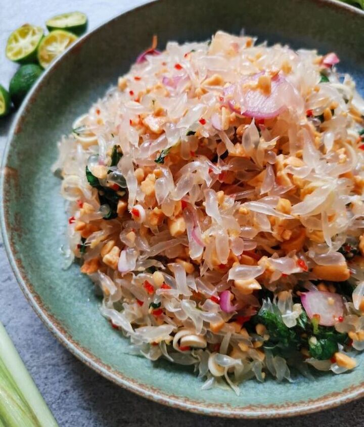 Authentic Thai Pomelo Salad (Yam Som-O) Recipe | Foodtalk