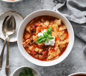 https://cdn-fastly.foodtalkdaily.com/media/2021/04/30/6562353/the-best-lasagna-soup-with-cottage-cheese-gluten-free.jpg?size=720x845&nocrop=1