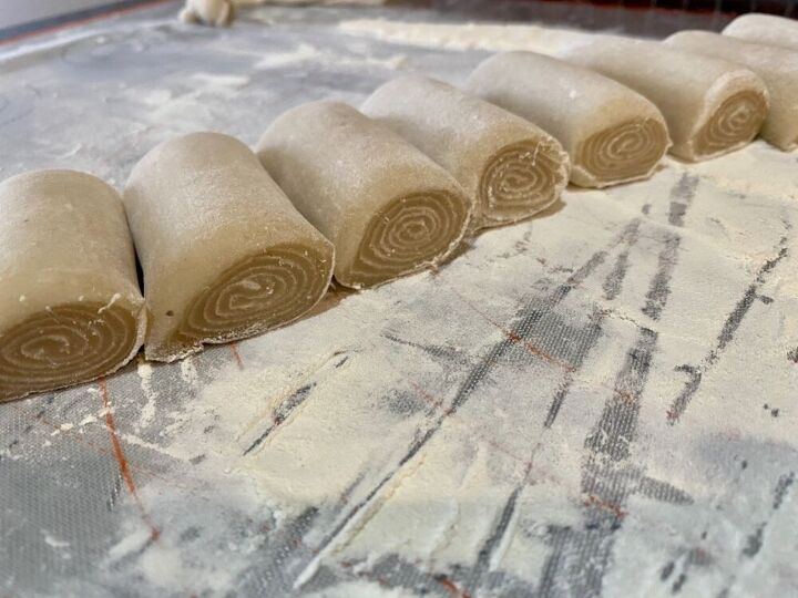 chewy banana mochi rolls