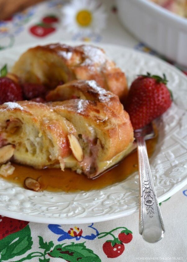 strawberry almond french toast casserole